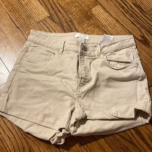 Khaki shorts worn twice size 8